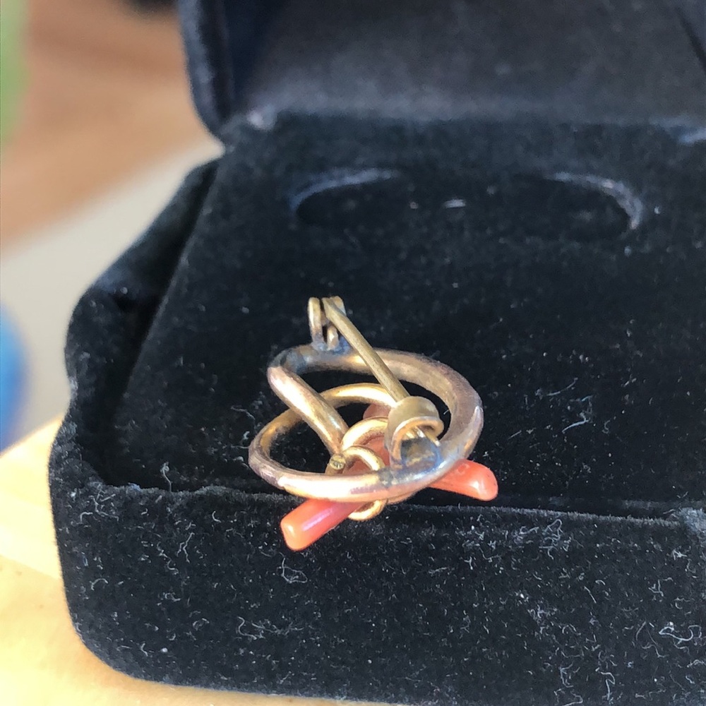 Victorian Coral Gold Love Knot - Picture 9 of 17